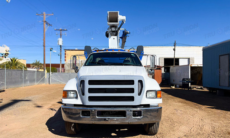 Grua Titan 2011 Ford...