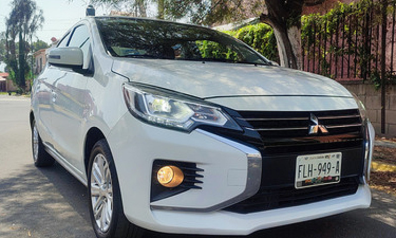 Mitsubishi Mirage G4...
