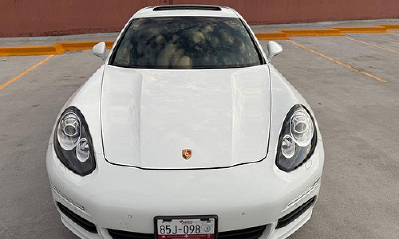Porsche Panamera 3.0...