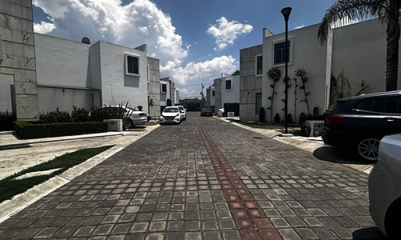 Casa En Venta En Met...