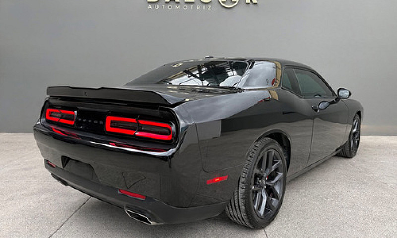 Dodge Challenger 3.7...