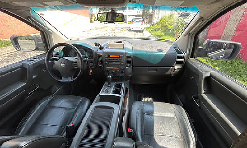 Nissan Armada 5.6 Se...