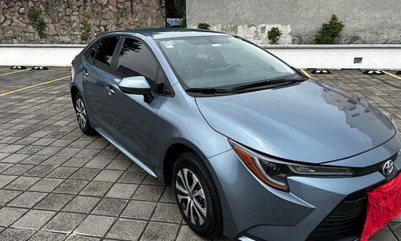 Toyota Corolla 1.8 H...