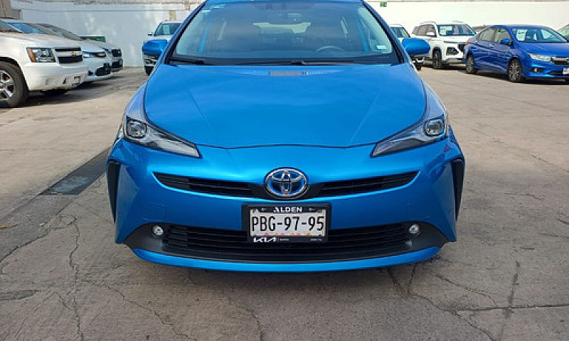 Toyota Prius 2022...