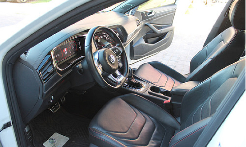 Volkswagen Jetta 2.0...