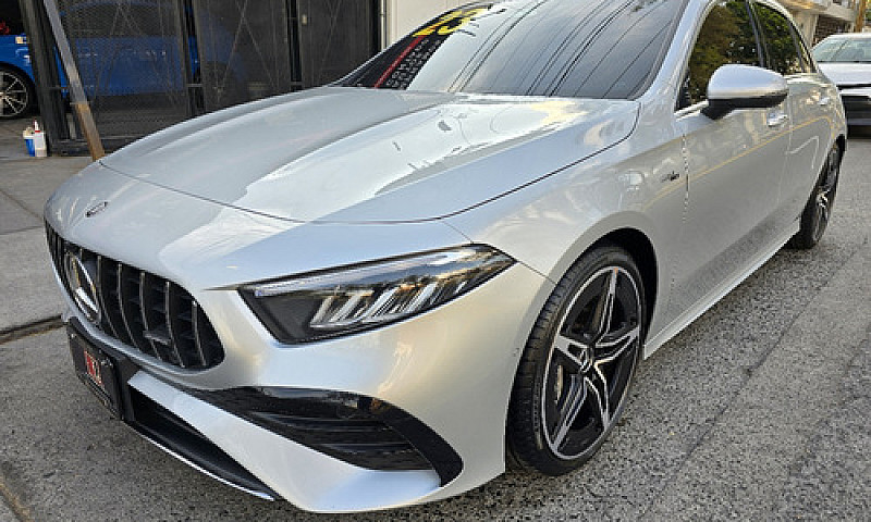 Mercedes-Benz  Clase...