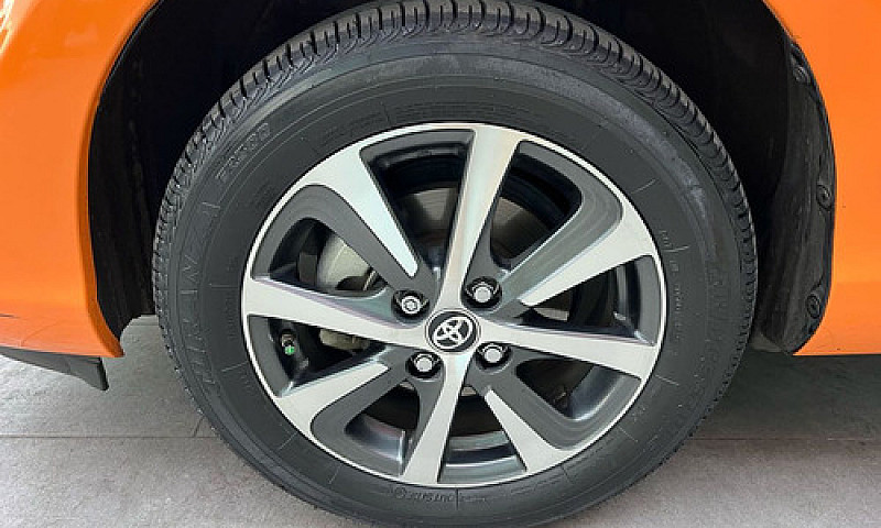 Toyota Prius 2019...