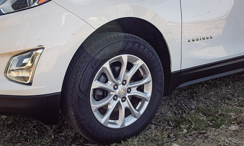 Chevrolet Equinox 1....