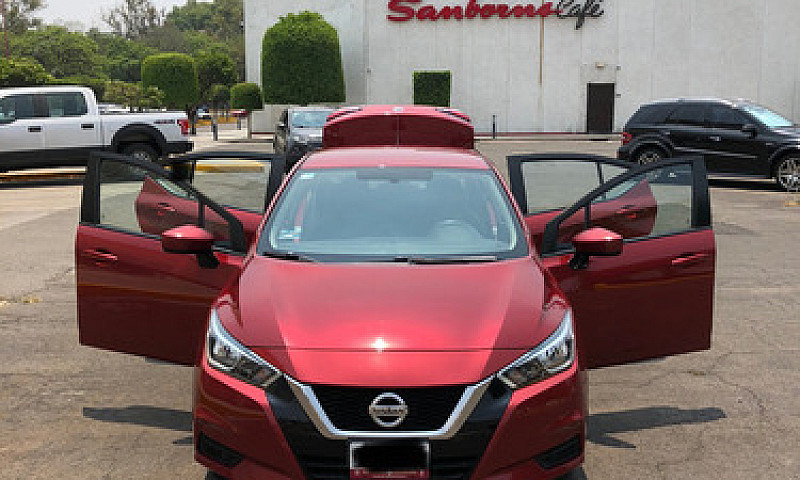 Nissan Versa 1.6 Sen...