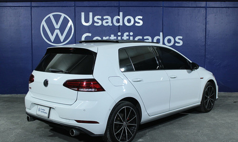 Volkswagen Golf 2021...