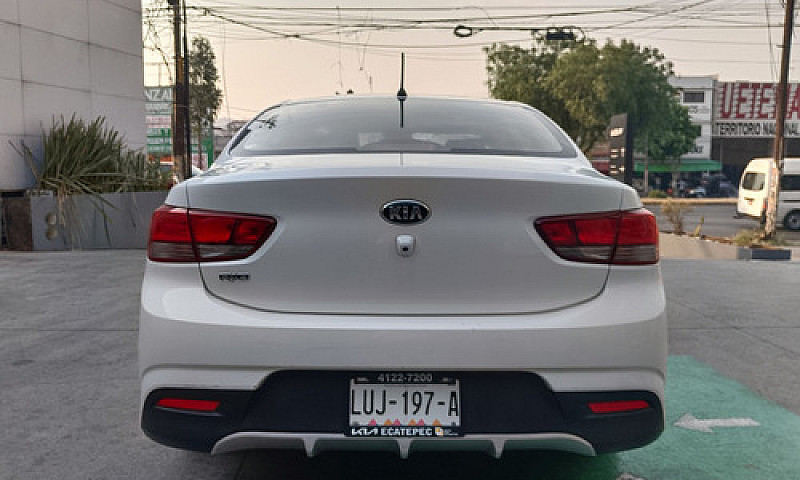 Kia Rio 2019...