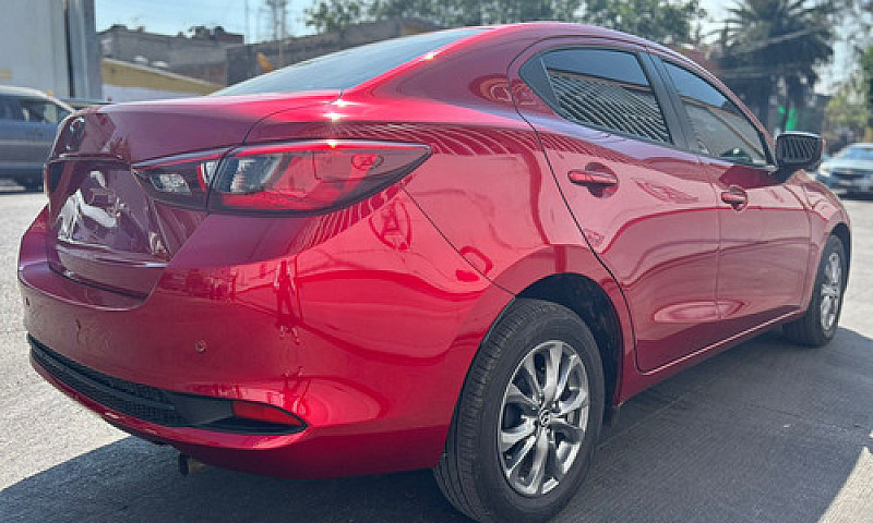 Mazda Mazda 2 2023...