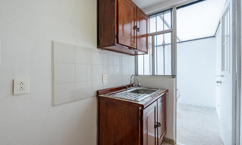 Casa Remodelada En V...