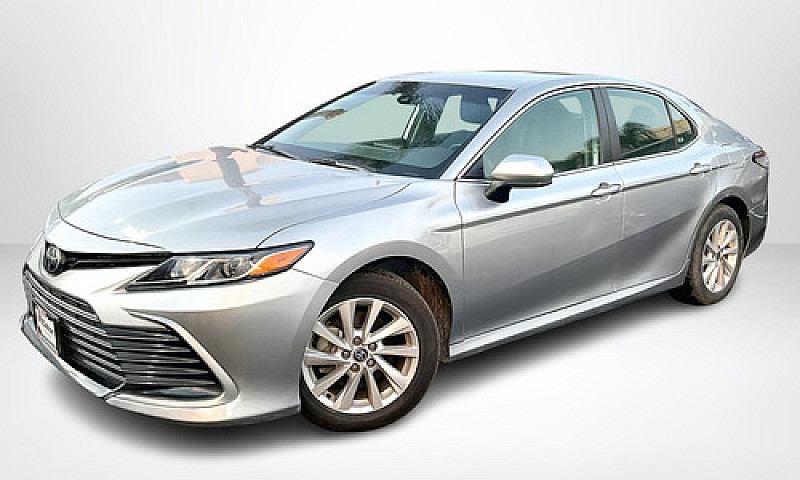 Toyota Camry 2022...