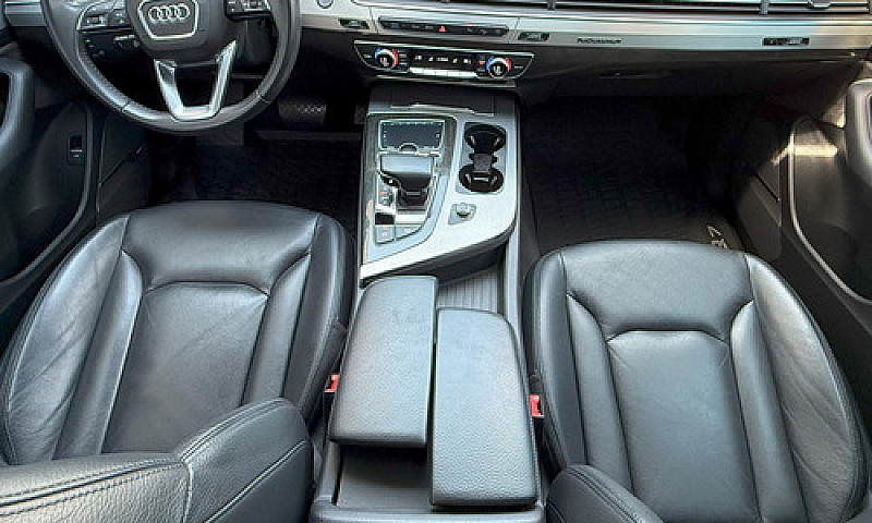 Audi Q7 2019...