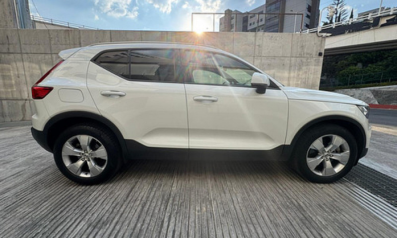Volvo Xc40 2020...