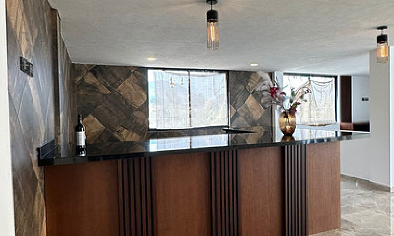 Casa En Venta En Lom...
