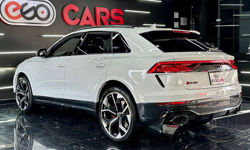 Audi Q8 2021...