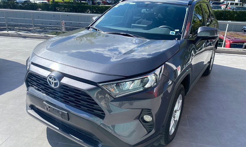 Toyota  Rav4  2020...