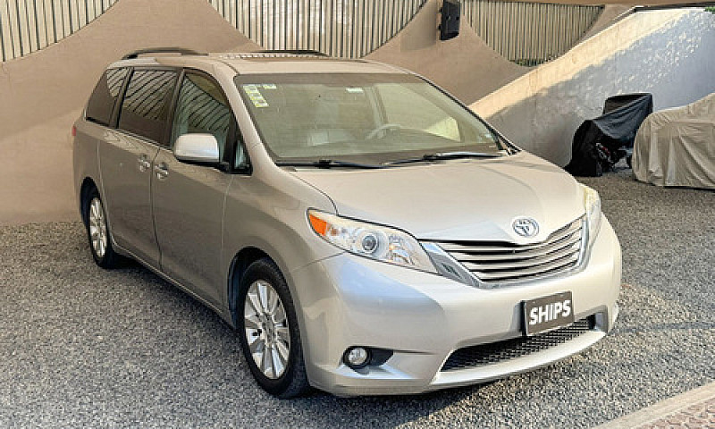 Toyota Sienna 2012...