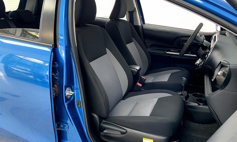 Toyota Prius 2021...