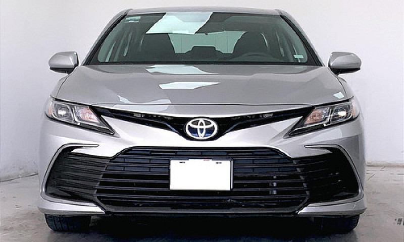 Toyota Camry 2021...