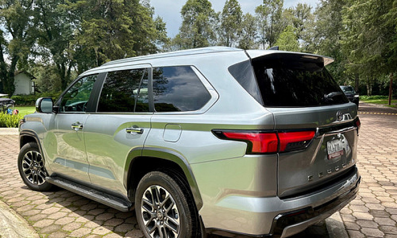 Toyota Sequoia 3.5 H...