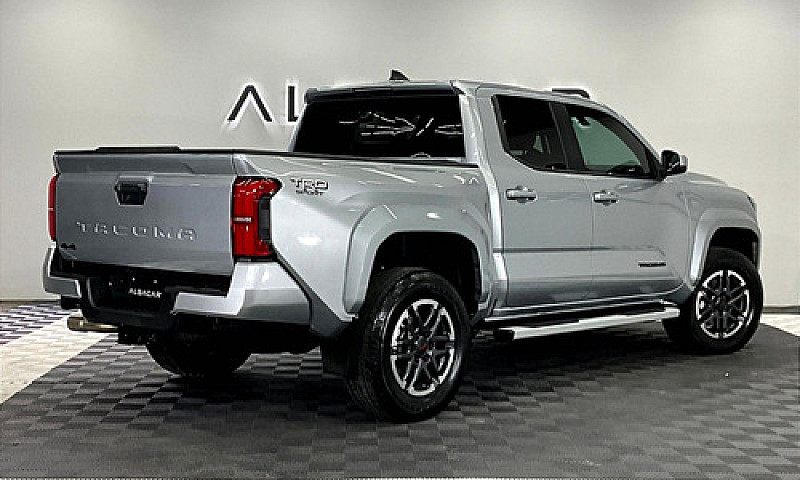 Toyota Tacoma 2024...