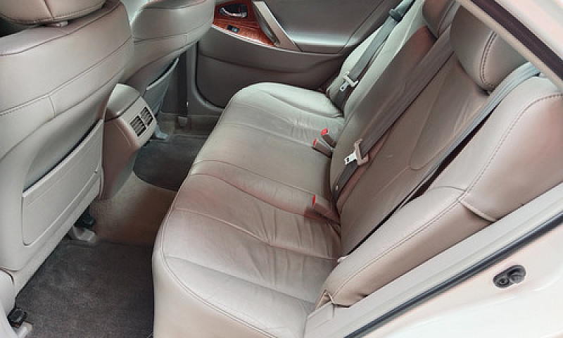 Toyota Camry 3.5 Xle...
