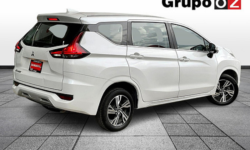 Mitsubishi Xpander 2...