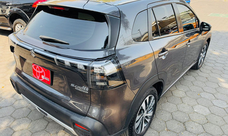 Suzuki S-Cross 2023...