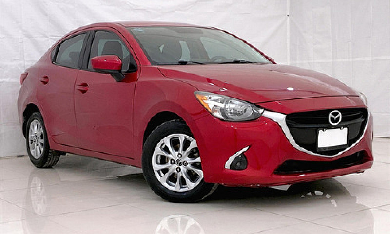 Mazda 2 2019...