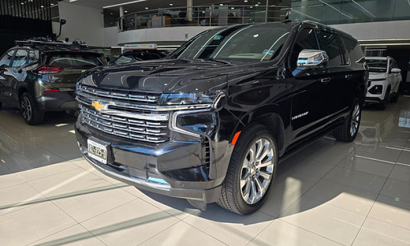 Chevrolet Suburban 2...