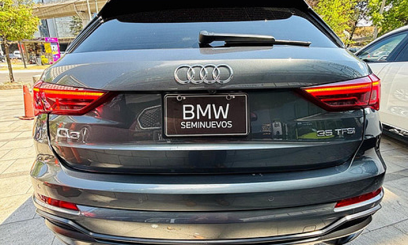 Audi Q3 1.4 S Line 1...