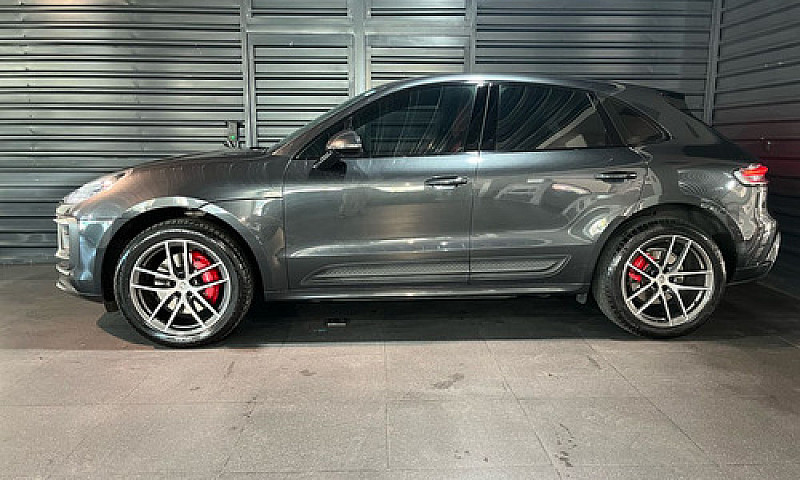 Porsche Macan 2022...