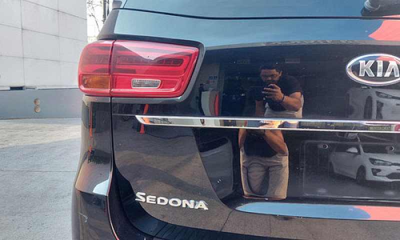 Kia Sedona 2020...