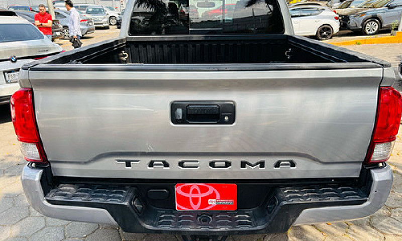 Toyota Tacoma 2017...