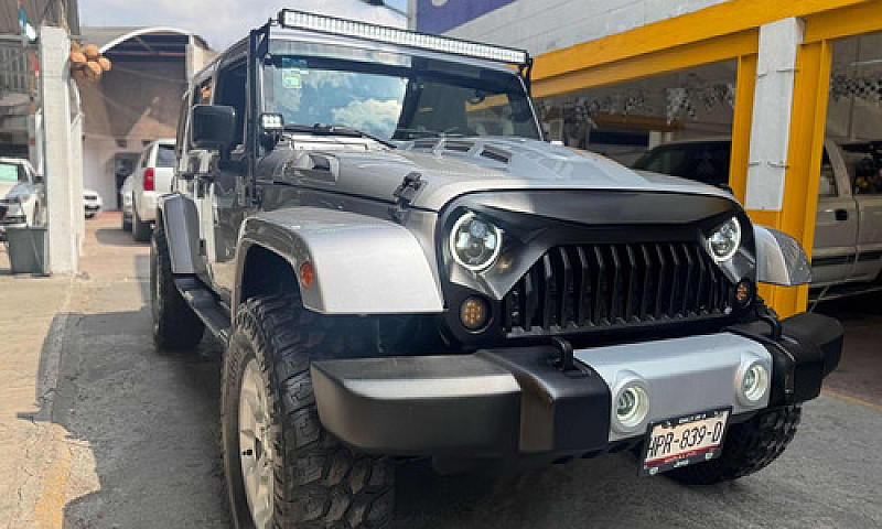 Jeep Wrangler 3.6 Un...