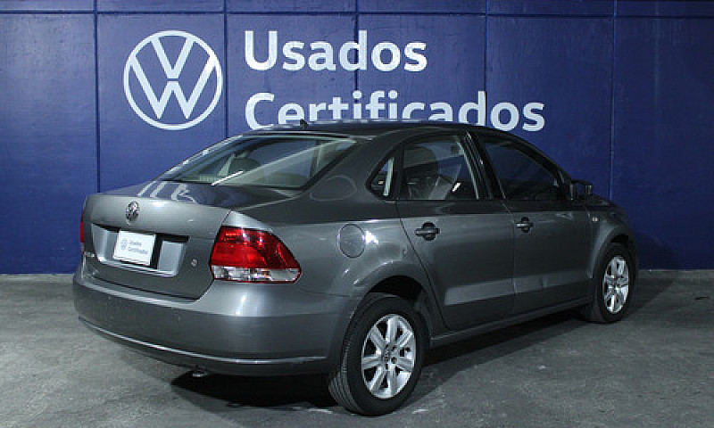 Volkswagen Vento 1.6...