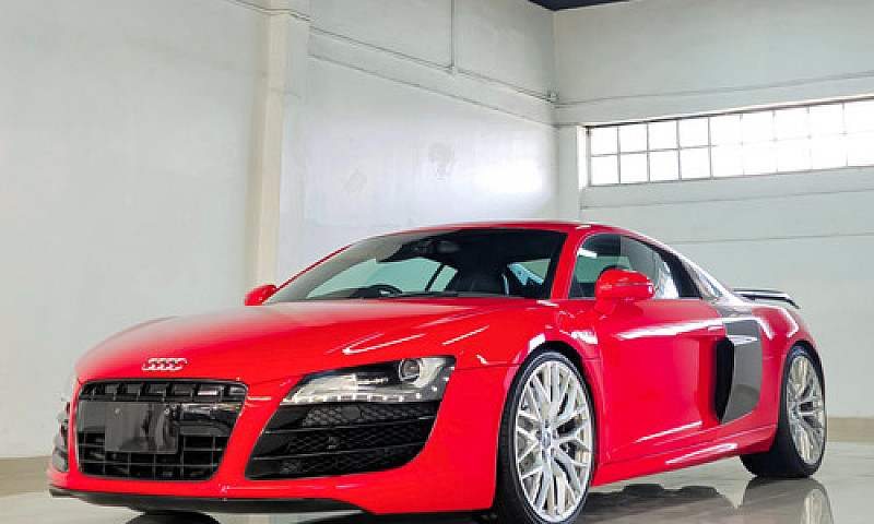 Audi R8 5.2L V10 Qua...