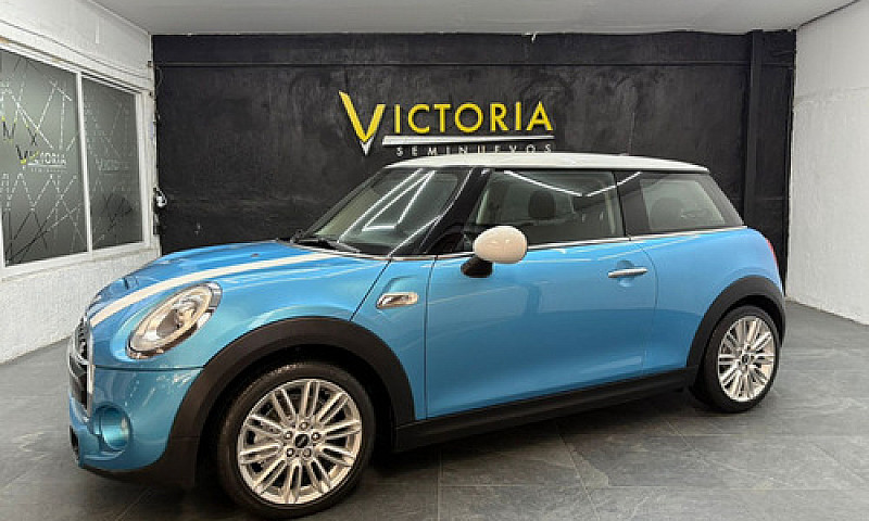 Mini Cooper...