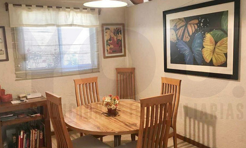 Casa En Venta En Lom...