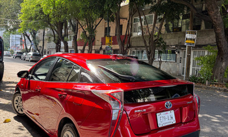 Toyota Prius 1.8 Pre...