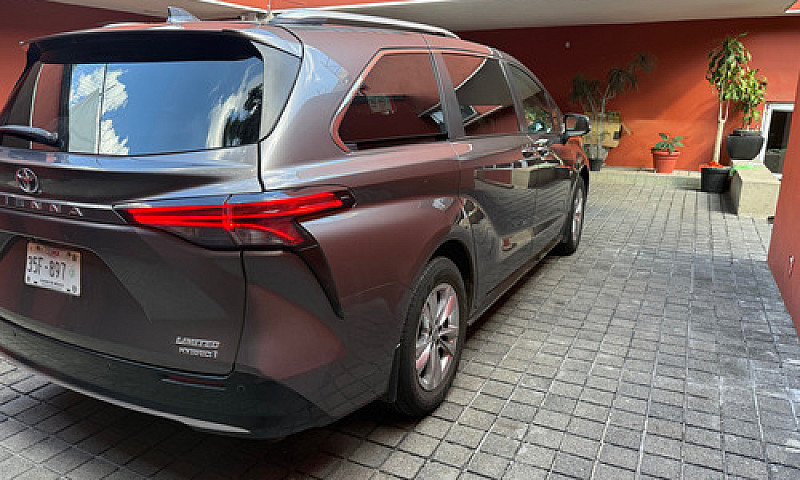 Toyota Sienna 3.5 Li...