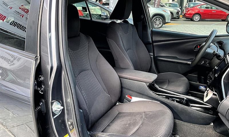 Toyota Prius 2018...