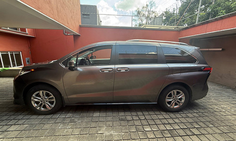 Toyota Sienna 3.5 Li...