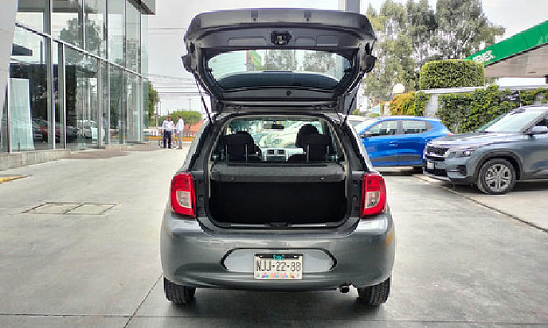 Nissan March 2019...