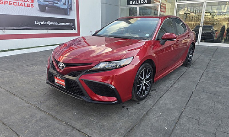 Toyota Camry 2021...