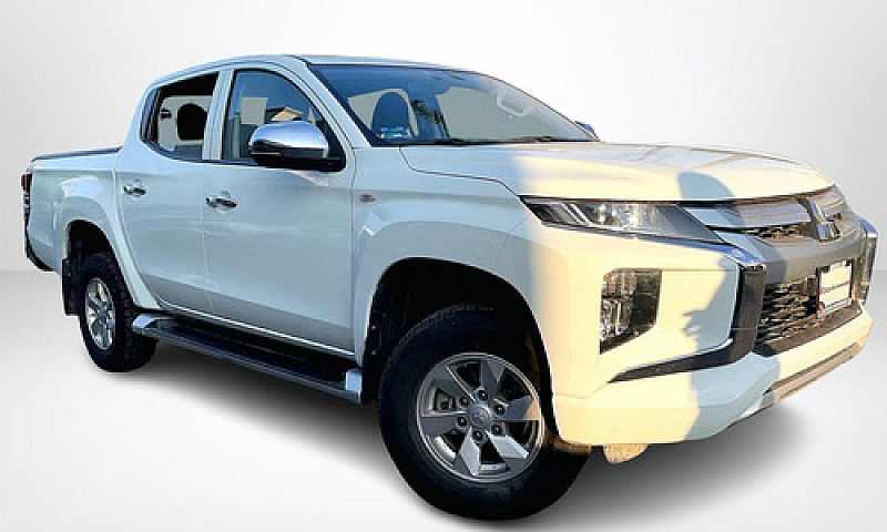 Mitsubishi L200 2022...