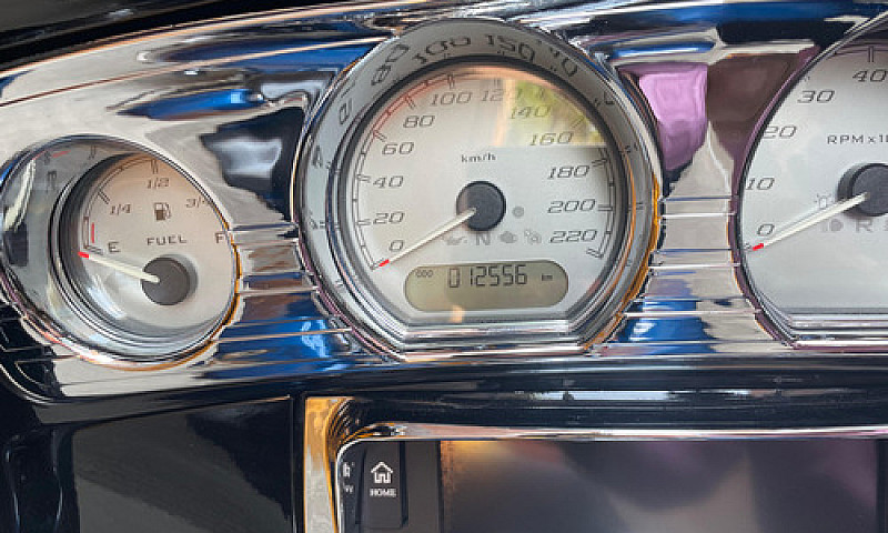 Harley Street Glide ...